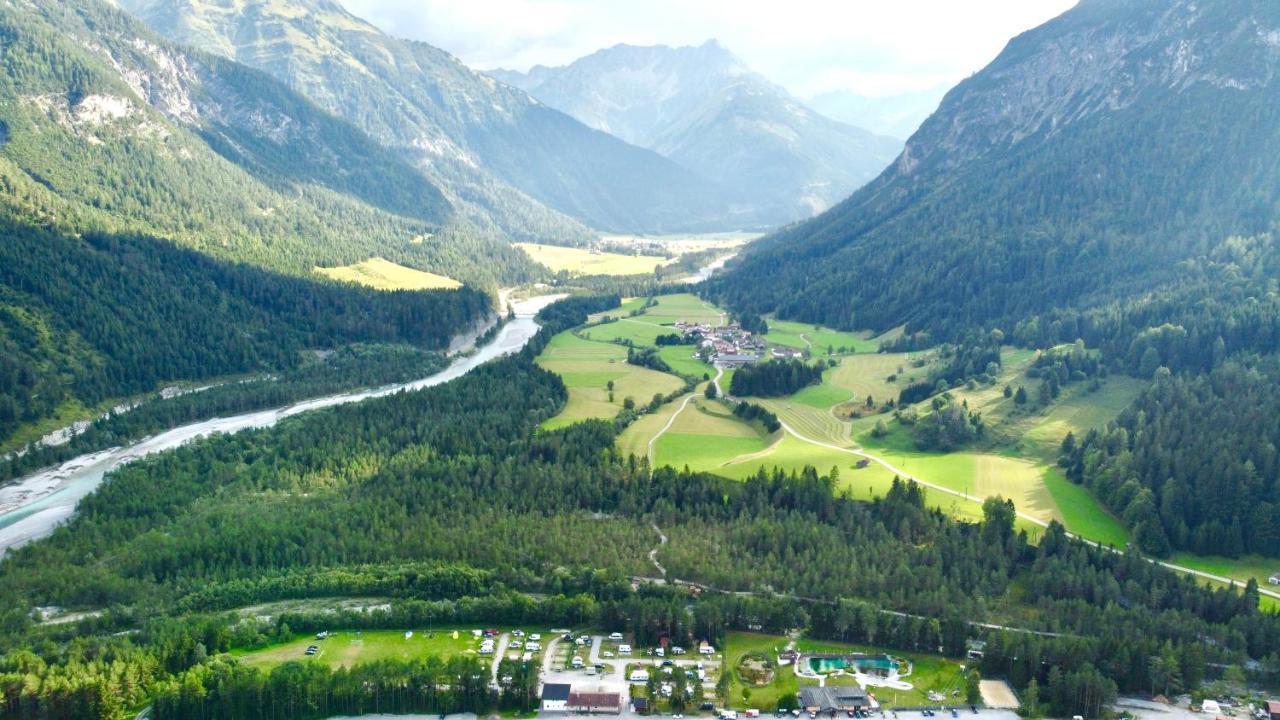 Camping Lechtal Vorderhornbach Esterno foto